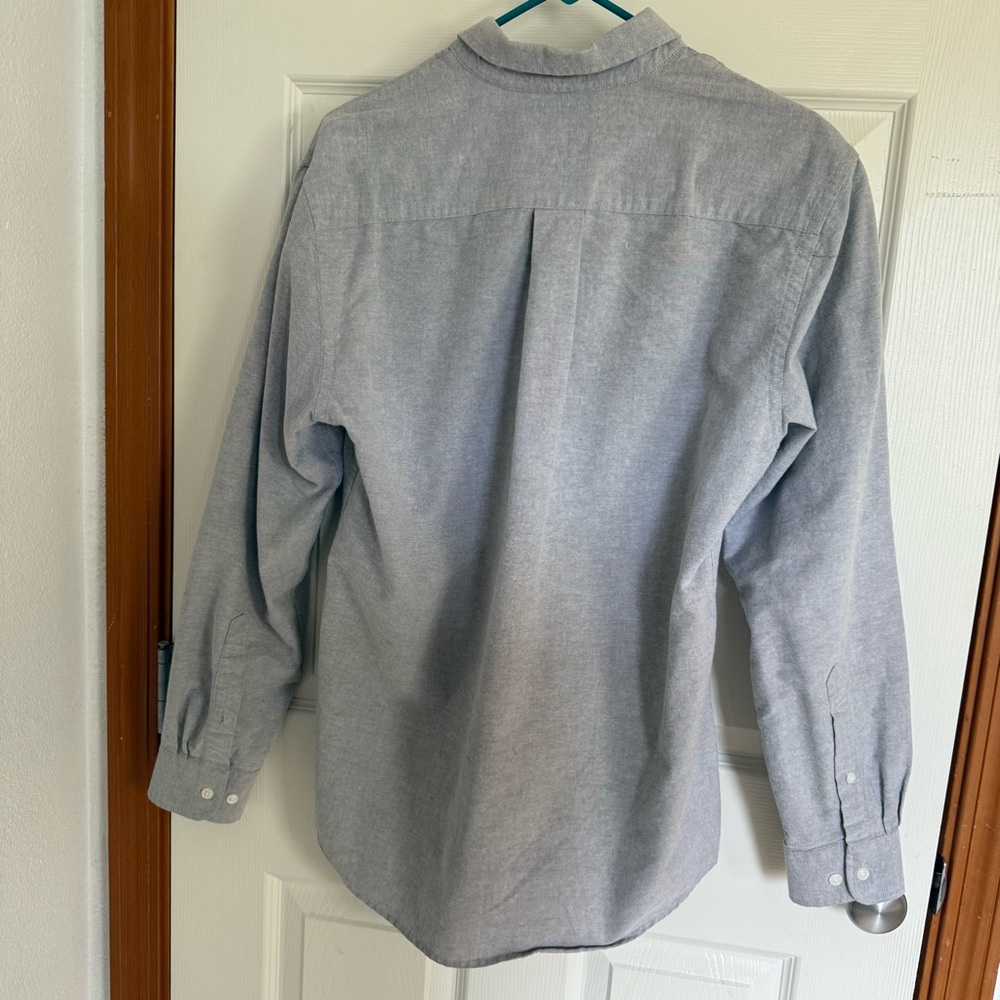 Amazon ESSENTIALS DRESS SHIRT - Picture 2 of 3